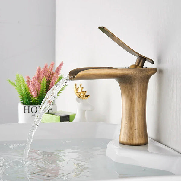 Aquora Waterfall Faucet
