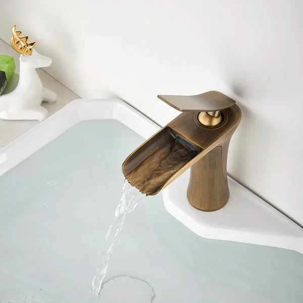 Aquora Waterfall Faucet