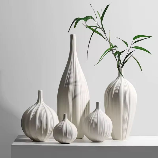 Aurrelian Norway Vase Collection